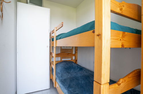 Foto 10 - Appartamento con 1 camera da letto a La Grande-Motte con piscina e vista mare