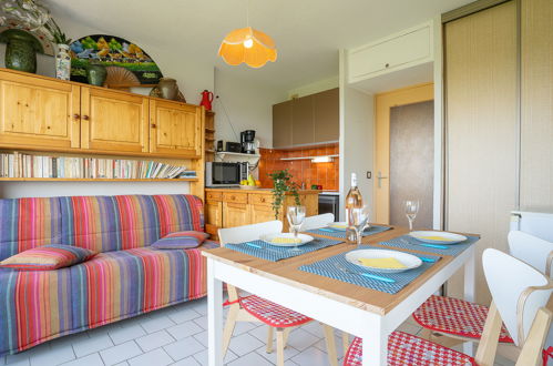 Foto 1 - Appartamento con 1 camera da letto a La Grande-Motte con piscina e vista mare