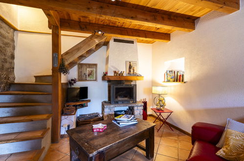 Photo 9 - Maison de 1 chambre à Sainte-Marguerite-Lafigère avec terrasse