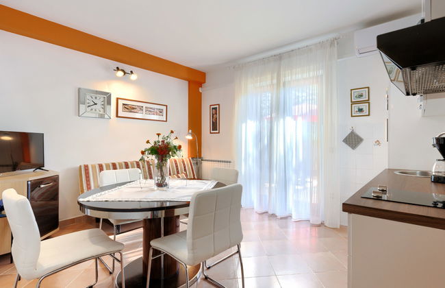 Apartamento de 3 quartos em Labin com piscina e jardim - Foto 7