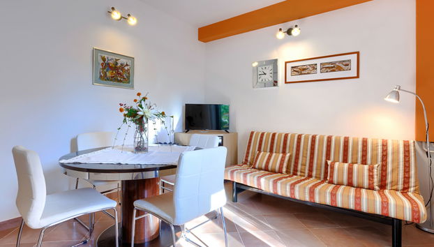 Apartamento de 3 quartos em Labin com piscina e jardim - Foto 4