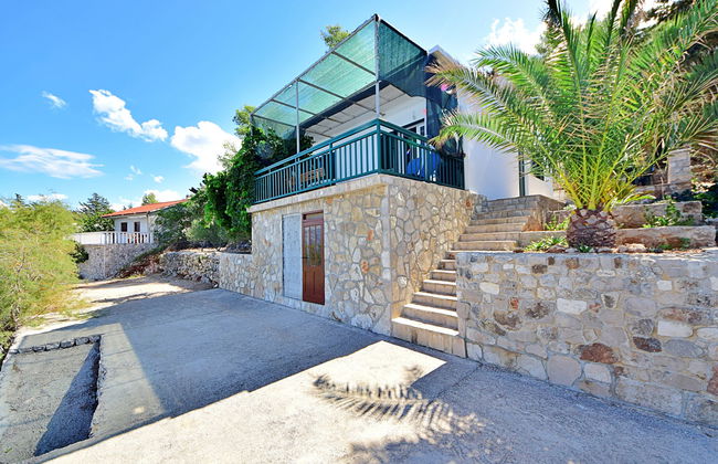 Casa de 3 quartos em Jelsa com jardim e terraço - Foto 3