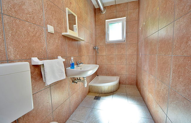 Casa de 3 quartos em Jelsa com jardim e terraço - Foto 19