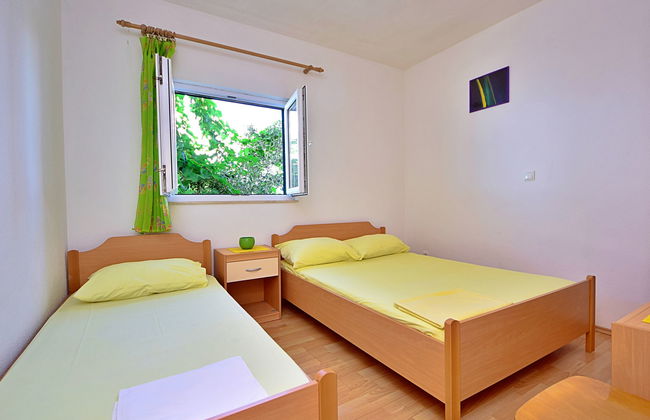 Casa de 3 quartos em Jelsa com jardim e terraço - Foto 18