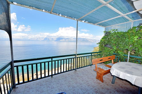 Photo 10 - Maison de 3 chambres à Jelsa avec terrasse et vues à la mer