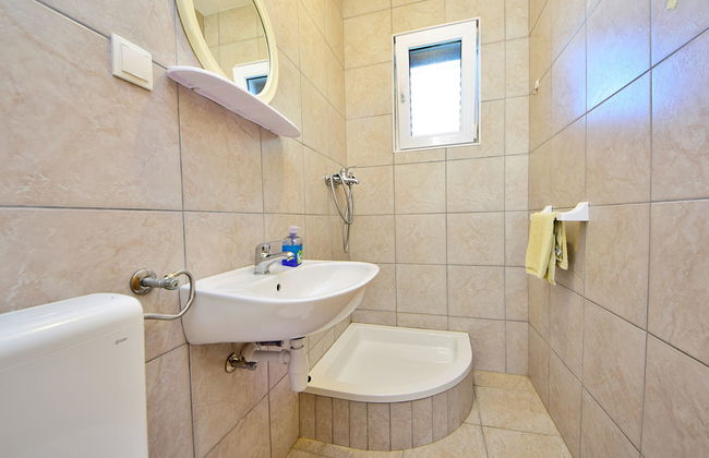 Casa de 3 quartos em Jelsa com jardim e terraço - Foto 16