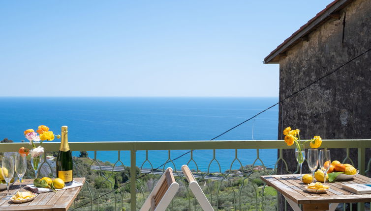 Foto 1 - Casa de 3 quartos em Cipressa com terraço e vistas do mar