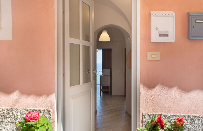 Casa de 4 quartos em Cipressa com jardim e terraço - Foto 15