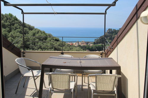 Photo 21 - 2 bedroom Apartment in Moneglia with swimming pool and garden