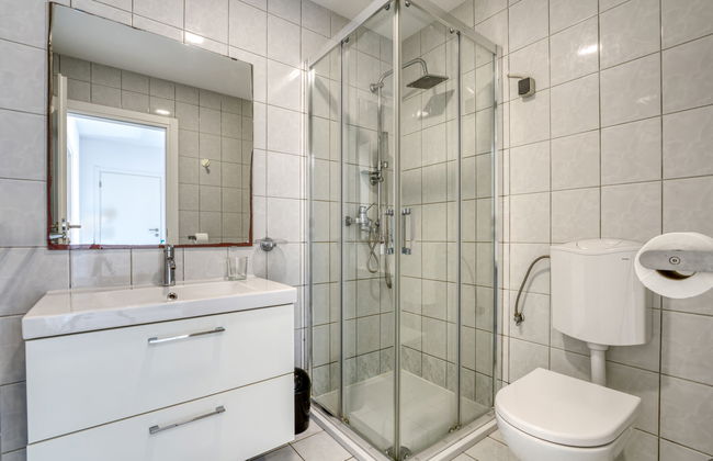 2 bedroom Apartment in Crikvenica with garden and terrace - Photo 17