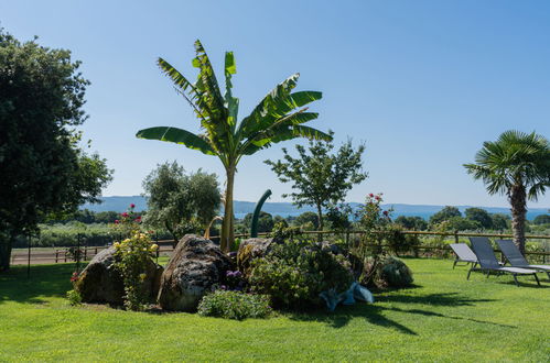 Foto 25 - Appartamento con 3 camere da letto a Bolsena con piscina e giardino