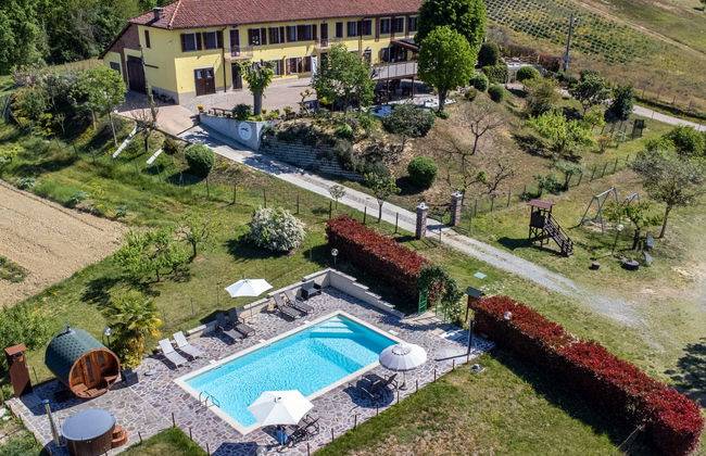 Casa de 3 quartos em Asti com piscina e jardim - Foto 1
