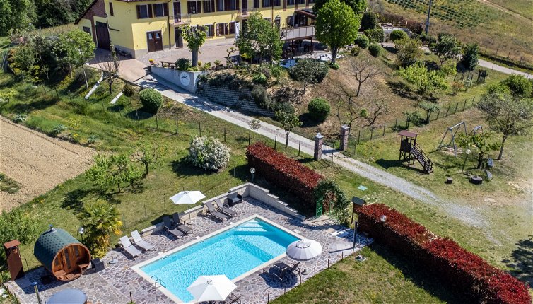Foto 1 - Haus mit 1 Schlafzimmer in Asti mit schwimmbad und garten