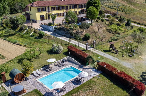 Foto 1 - Haus mit 1 Schlafzimmer in Asti mit schwimmbad und garten