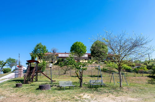 Foto 35 - Haus mit 1 Schlafzimmer in Asti mit schwimmbad und garten