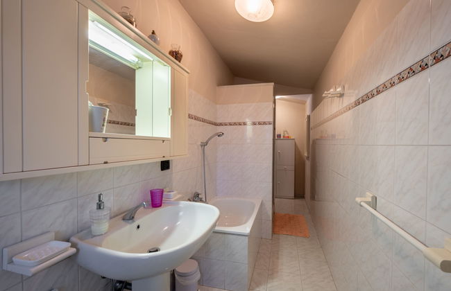 Casa de 3 quartos em Asti com piscina e jardim - Foto 18