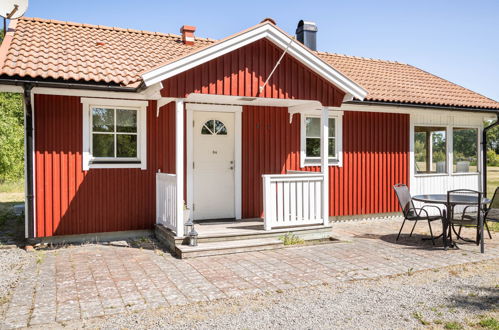 Foto 1 - Haus mit 2 Schlafzimmern in Kalvsvik mit garten und terrasse