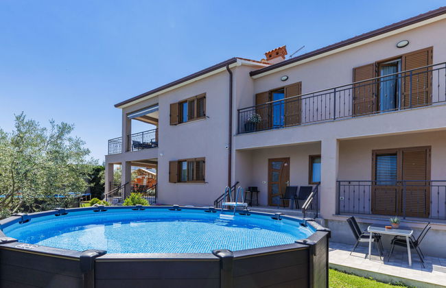 Apartamento de 3 quartos em Ližnjan com piscina privada e jardim - Foto 13