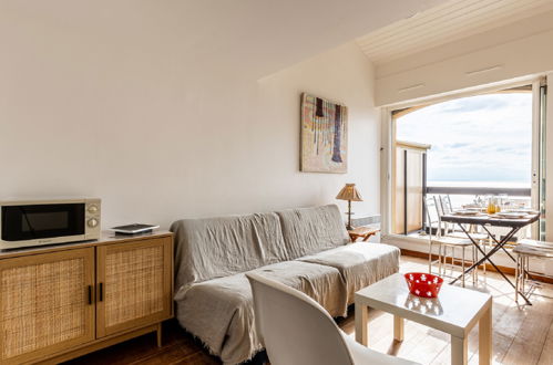 Foto 7 - Appartamento a Saint-Palais-sur-Mer con terrazza e vista mare