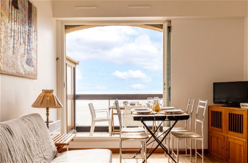 Foto 6 - Apartamento em Saint-Palais-sur-Mer com terraço e vistas do mar