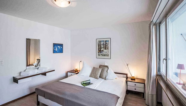 Apartment mit 4 Schlafzimmern in Sankt Moritz mit garten - Foto 2