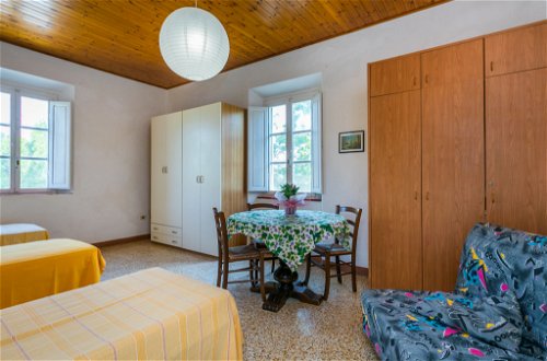 Foto 22 - Apartamento de 4 habitaciones en Rosignano Marittimo con piscina y vistas al mar