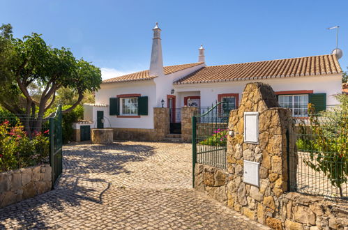 Foto 3 - Casa con 3 camere da letto a Faro con piscina privata e giardino