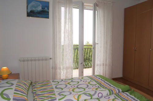 Foto 21 - Apartment mit 2 Schlafzimmern in Kršan mit privater pool und blick aufs meer