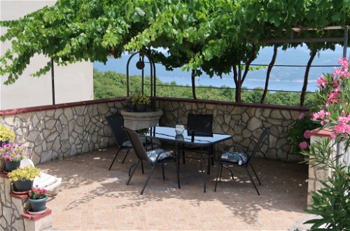 Foto 6 - Apartamento de 2 habitaciones en Kršan con piscina privada y vistas al mar