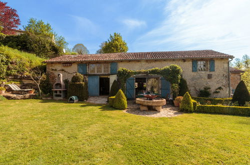 Foto 45 - Casa de 4 quartos em Payroux com piscina privada e jardim