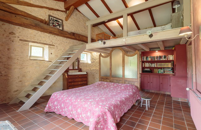 Casa de 5 quartos em Payroux com piscina privada e jardim - Foto 24