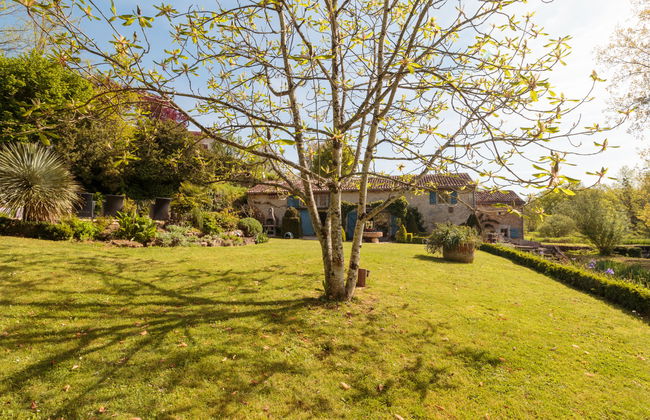 Casa de 5 quartos em Payroux com piscina privada e jardim - Foto 48
