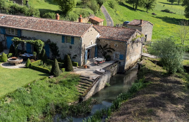 Casa de 5 quartos em Payroux com piscina privada e jardim - Foto 51