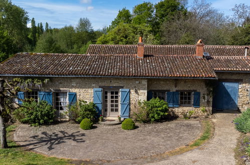 Foto 58 - Haus mit 4 Schlafzimmern in Payroux mit privater pool und garten