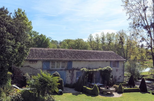 Foto 52 - Casa de 4 quartos em Payroux com piscina privada e jardim