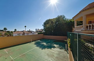 Foto 3 - Casa de 5 quartos em Calp com piscina privada e jardim