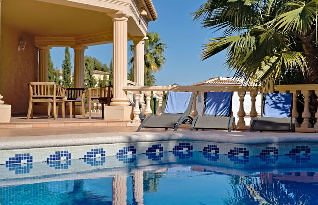 Casa de 6 quartos em Calp com piscina privada e jardim - Foto 2