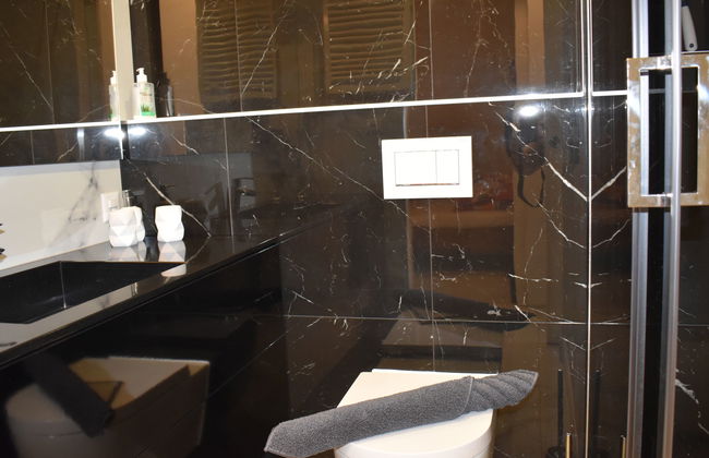 Apartamento de 2 quartos em Bissone com piscina e jardim - Foto 14