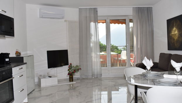 Apartamento de 2 quartos em Bissone com piscina e jardim - Foto 3