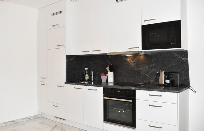 Apartamento de 2 quartos em Bissone com piscina e jardim - Foto 10