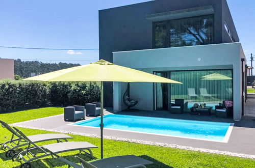 Foto 1 - Casa de 4 quartos em Viana do Castelo com piscina privada e jardim