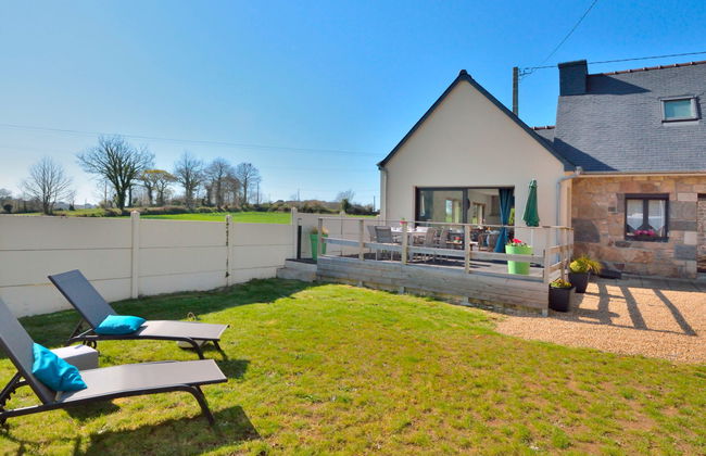 Haus mit 4 Schlafzimmern in Ploubezre mit garten und terrasse - Foto 2