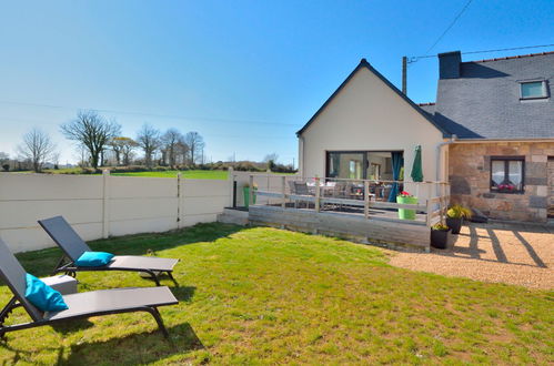 Photo 2 - Maison de 3 chambres à Ploubezre avec jardin et terrasse