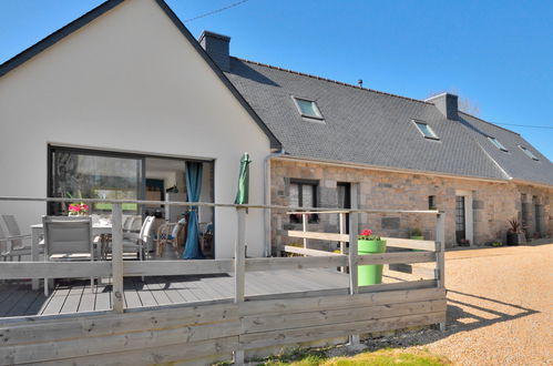 Photo 31 - Maison de 3 chambres à Ploubezre avec jardin et terrasse