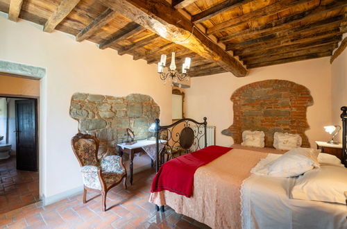 Photo 18 - 5 bedroom House in Loro Ciuffenna with private pool and garden