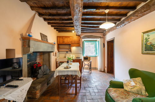 Photo 14 - 5 bedroom House in Loro Ciuffenna with private pool and garden