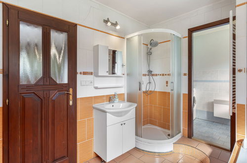 Foto 20 - Casa con 3 camere da letto a Háje nad Jizerou con piscina privata e giardino