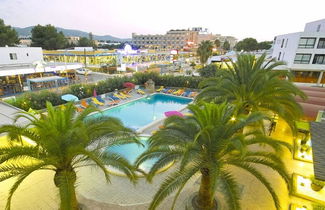 Photo 10 - Bahia de San Antonio