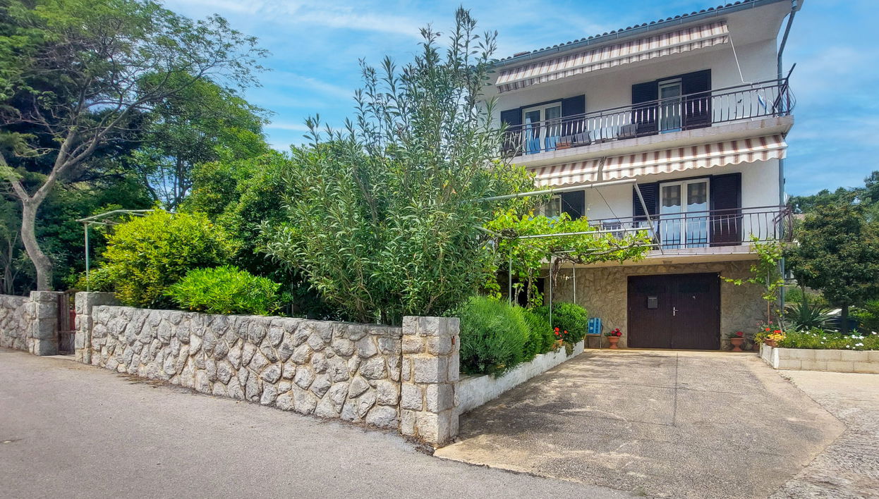 Apartment mit 2 Schlafzimmern in Krk mit garten und terrasse - Foto 1