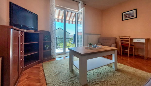 Apartment mit 2 Schlafzimmern in Krk mit garten und terrasse - Foto 4